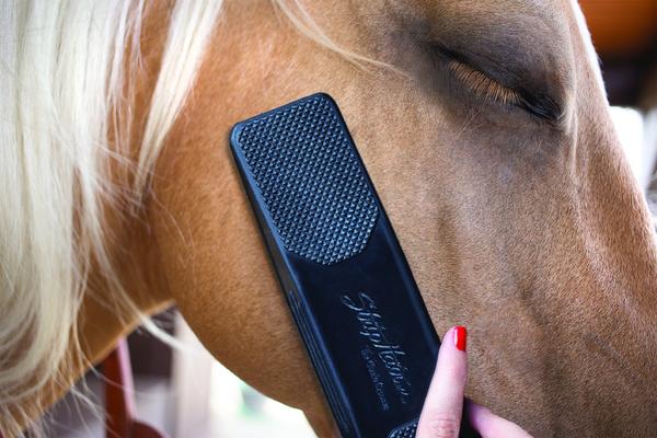 StripHair Gentle Groomer for Horses